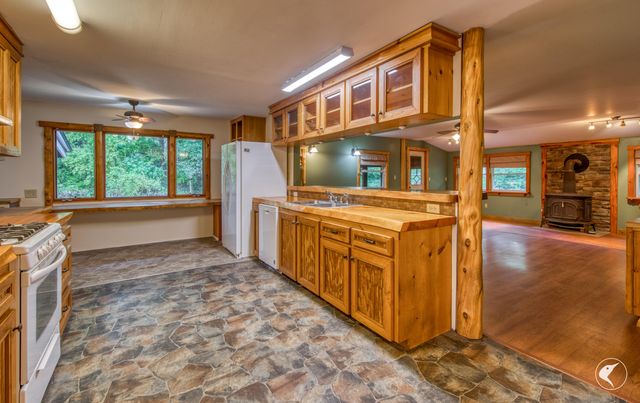 10 Lawrence Way, Wilmington, NY 12997