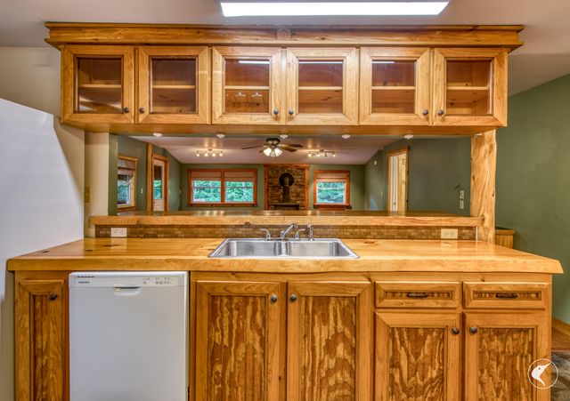 10 Lawrence Way, Wilmington, NY 12997