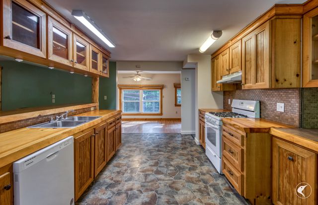 10 Lawrence Way, Wilmington, NY 12997