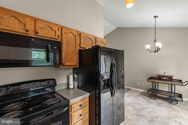 106 PLANTATION DR, Winchester, VA 22602