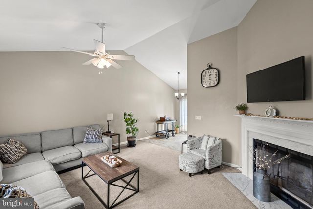 106 PLANTATION DR, Winchester, VA 22602