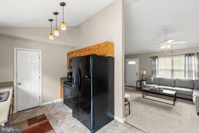 106 PLANTATION DR, Winchester, VA 22602