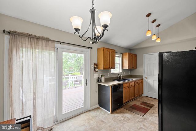 106 PLANTATION DR, Winchester, VA 22602