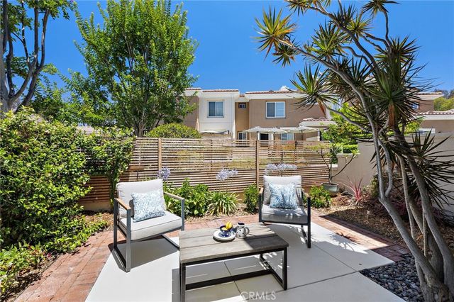 80 Via Vicini, Rancho Santa Margarita, CA 92688