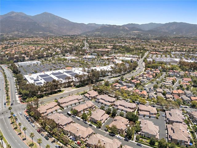 80 Via Vicini, Rancho Santa Margarita, CA 92688