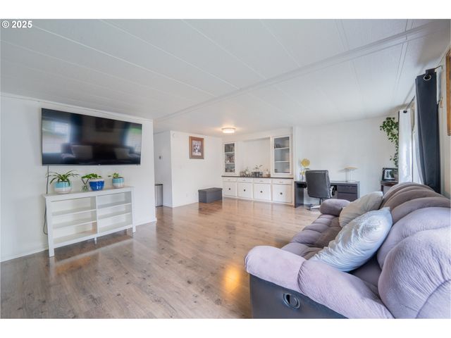 1450 WESTSIDE Hwy 36, Kelso, WA 98626