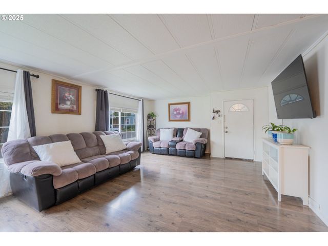 1450 WESTSIDE Hwy 36, Kelso, WA 98626