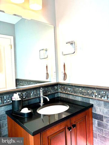 224 LOOKOUT PL, Wayne, PA 19087