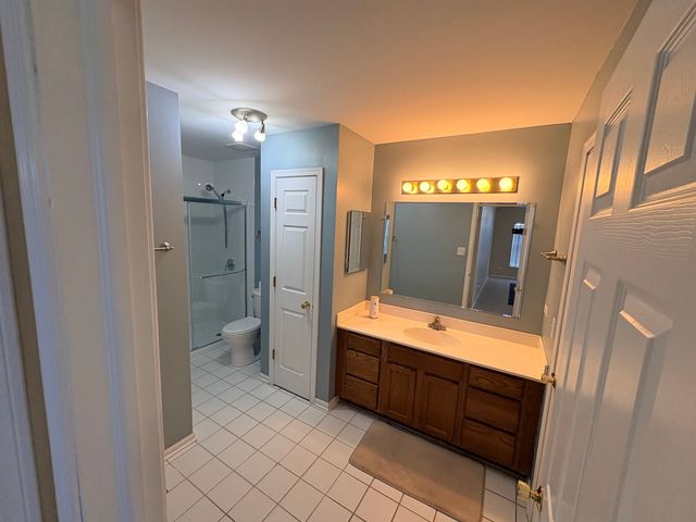 647 Beaver Court 647, Naperville, IL 60563