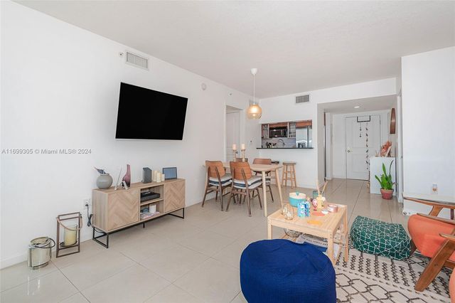 600 W Las Olas Blvd 509S, Fort Lauderdale, FL 33312