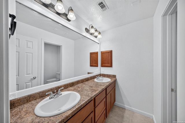 7323 Snowden Rd Apt 3206, San Antonio, TX 78240