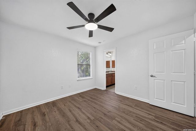 7323 Snowden Rd Apt 3206, San Antonio, TX 78240