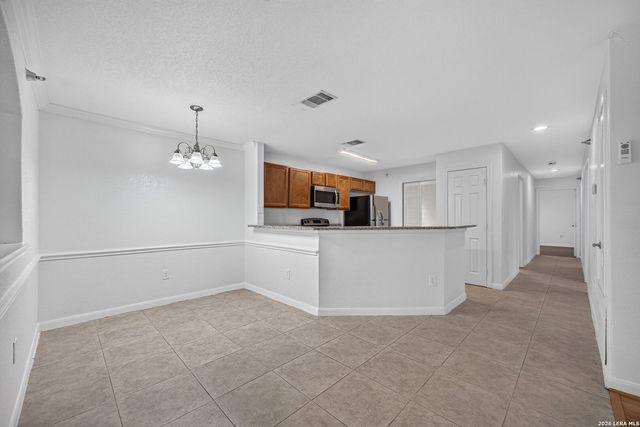 7323 Snowden Rd Apt 3206, San Antonio, TX 78240