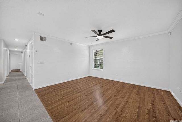 7323 Snowden Rd Apt 3206, San Antonio, TX 78240