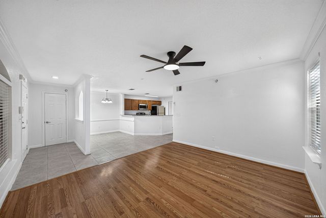 7323 Snowden Rd Apt 3206, San Antonio, TX 78240