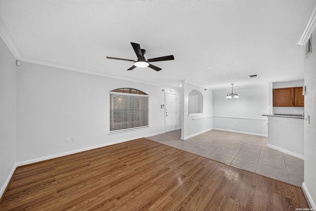 7323 Snowden Rd Apt 3206, San Antonio, TX 78240