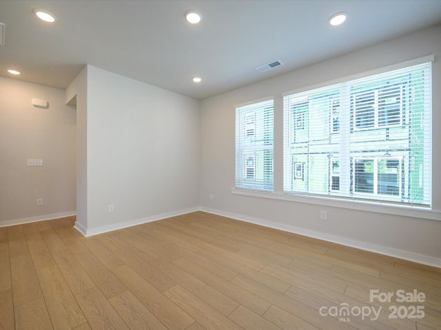 1104 Bismuth Lane, Charlotte, NC 28211