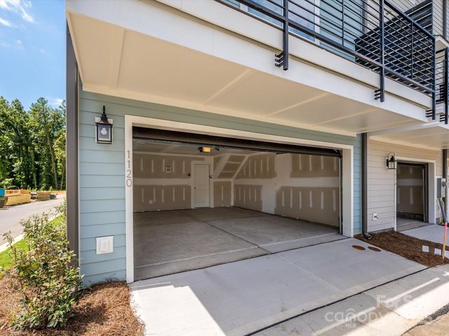 1104 Bismuth Lane, Charlotte, NC 28211