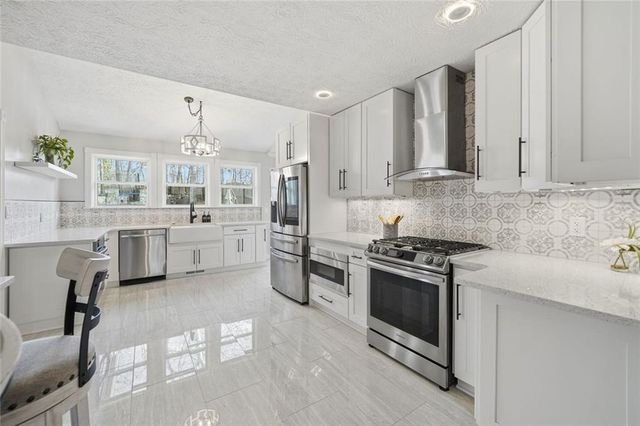 2040 Trotters Ridge Way, Roswell, GA 30075