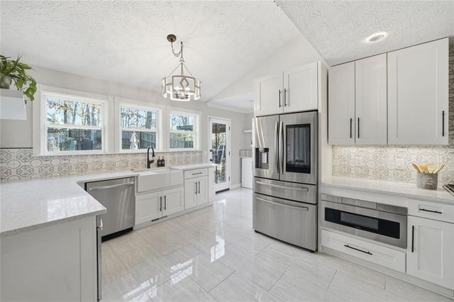 2040 Trotters Ridge Way, Roswell, GA 30075