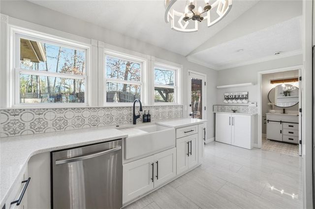 2040 Trotters Ridge Way, Roswell, GA 30075