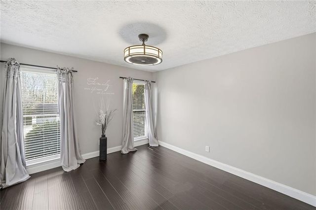 2040 Trotters Ridge Way, Roswell, GA 30075