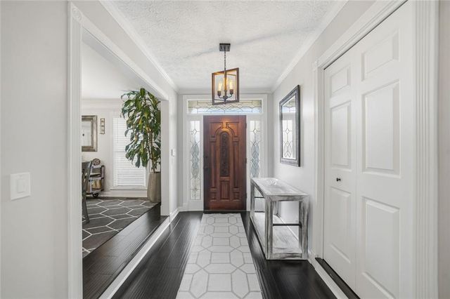 2040 Trotters Ridge Way, Roswell, GA 30075