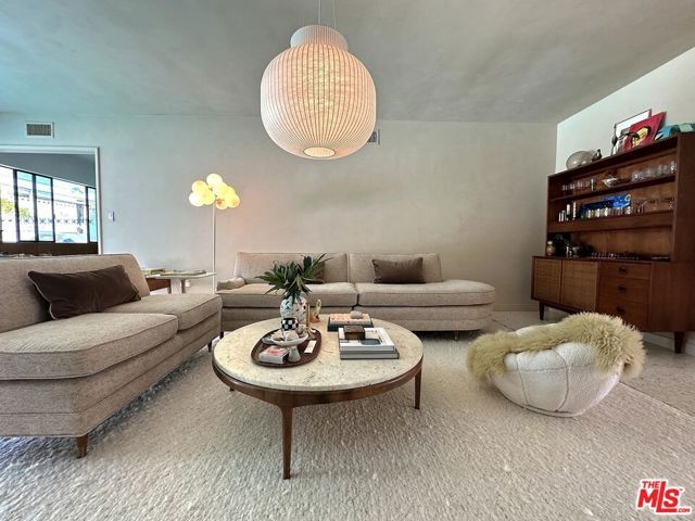 6414 Senford Avenue, Los Angeles, CA 90056