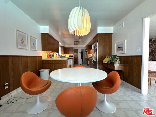 6414 Senford Avenue, Los Angeles, CA 90056