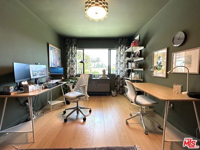 6414 Senford Avenue, Los Angeles, CA 90056