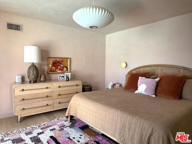 6414 Senford Avenue, Los Angeles, CA 90056