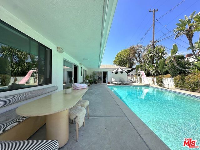 6414 Senford Avenue, Los Angeles, CA 90056