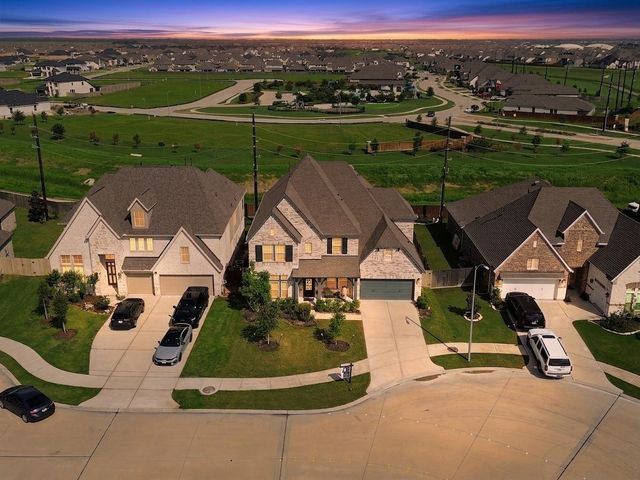 5619 Diamond Dust Drive, Richmond, TX 77469