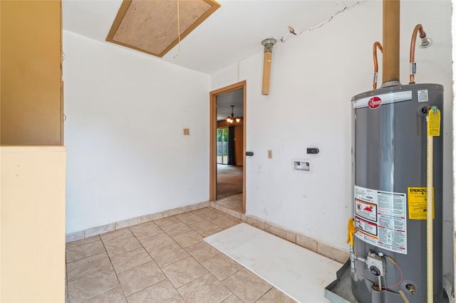 2117 S Houston Road, Pasadena, TX 77502
