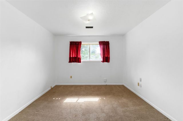 2117 S Houston Road, Pasadena, TX 77502