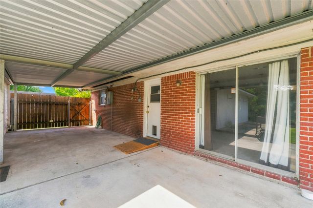 2117 S Houston Road, Pasadena, TX 77502