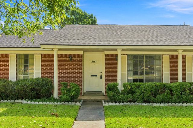 2117 S Houston Road, Pasadena, TX 77502