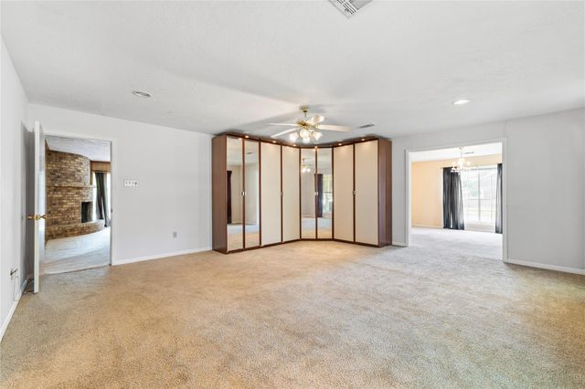 2117 S Houston Road, Pasadena, TX 77502