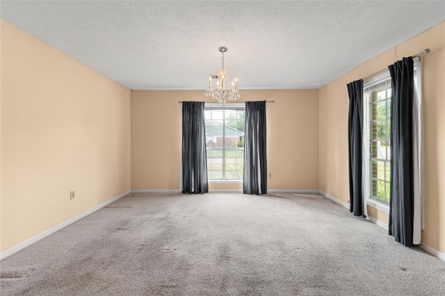 2117 S Houston Road, Pasadena, TX 77502