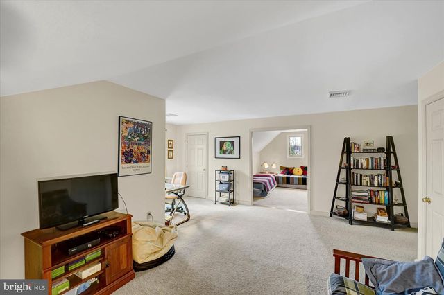 615 MEEKS LN, Port Matilda, PA 16870