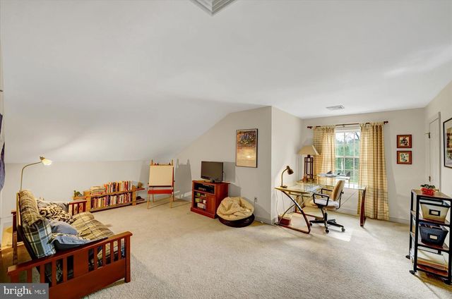 615 MEEKS LN, Port Matilda, PA 16870