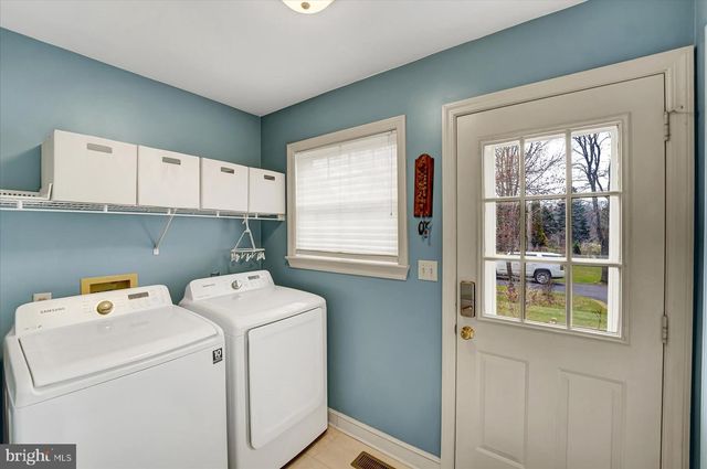 615 MEEKS LN, Port Matilda, PA 16870