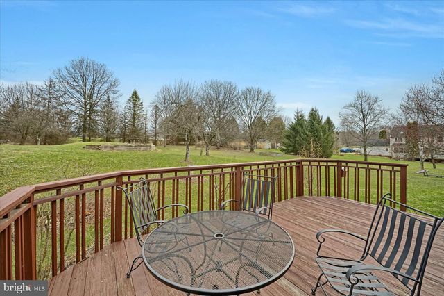 615 MEEKS LN, Port Matilda, PA 16870