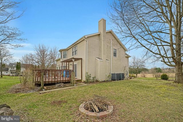 615 MEEKS LN, Port Matilda, PA 16870