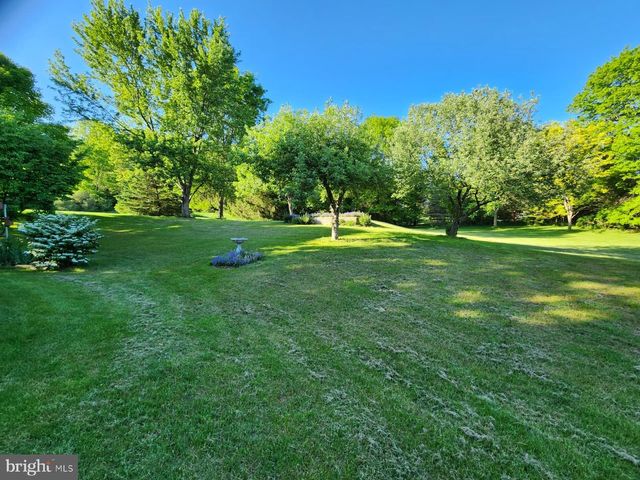 615 MEEKS LN, Port Matilda, PA 16870