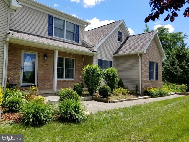 615 MEEKS LN, Port Matilda, PA 16870