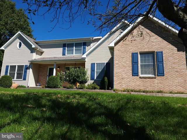 615 MEEKS LN, Port Matilda, PA 16870