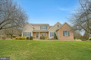 615 MEEKS LN, Port Matilda, PA 16870