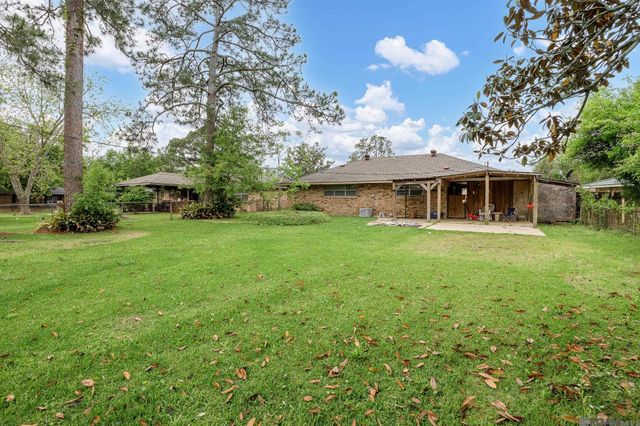 7944 Santa Barbara Dr, Baton Rouge, LA 70811