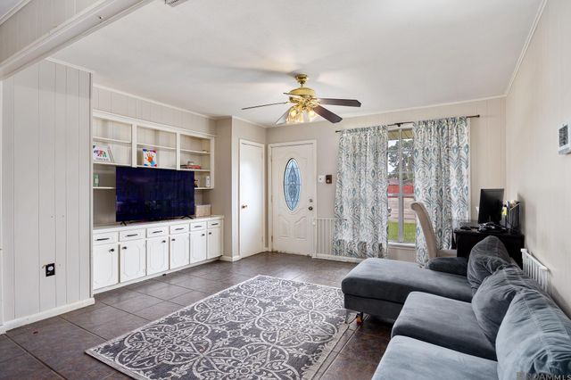 7944 Santa Barbara Dr, Baton Rouge, LA 70811